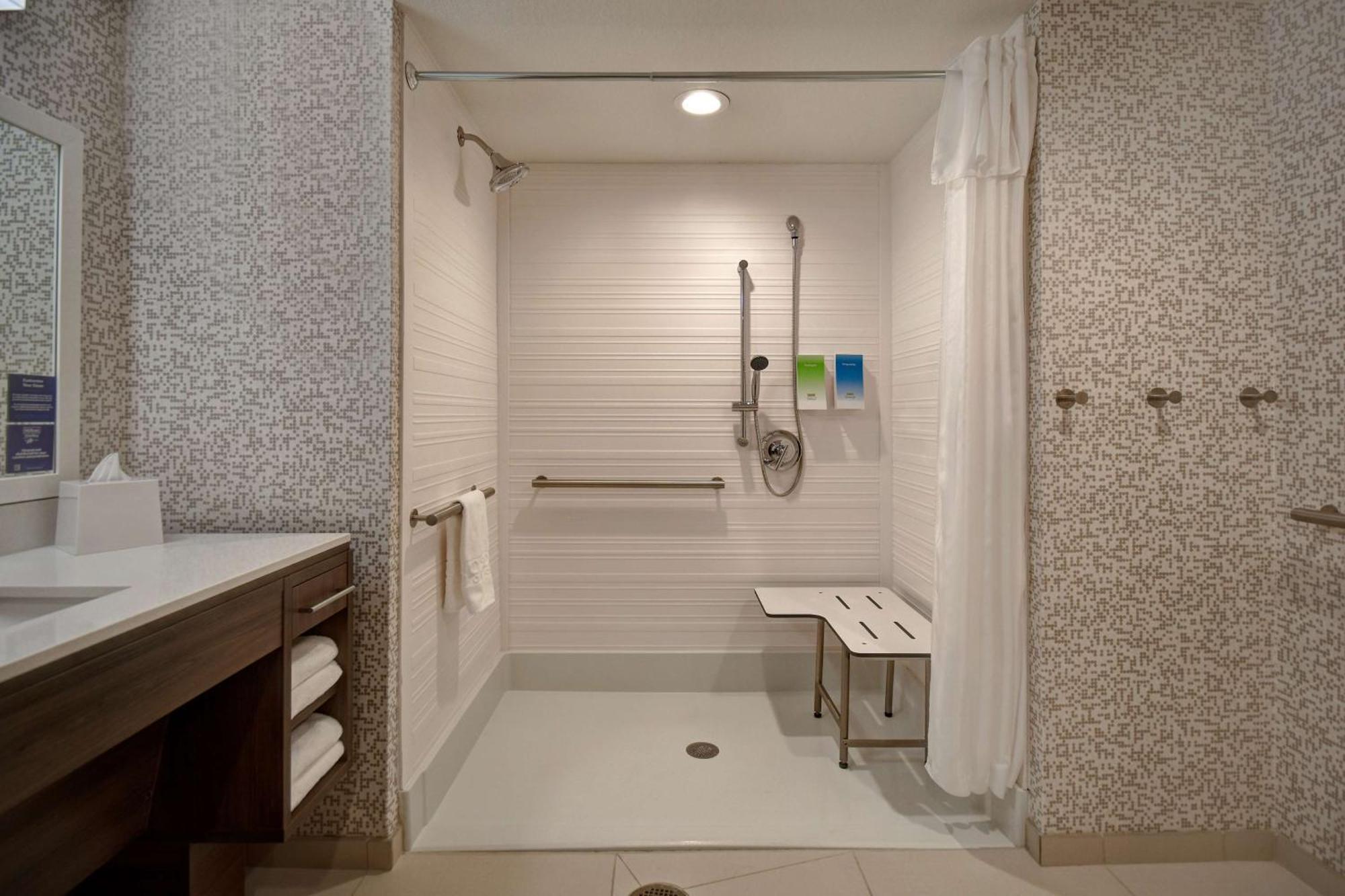 Home2 Suites Eau Claire South, Wi Bagian luar foto