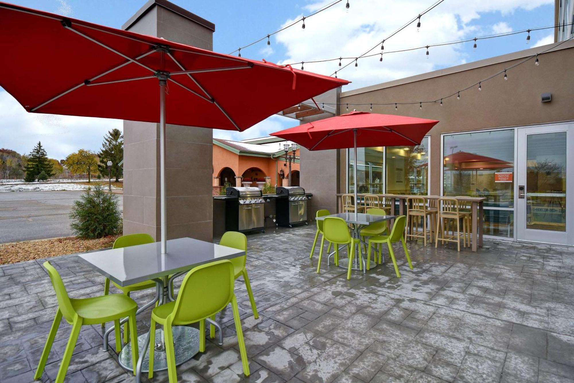 Home2 Suites Eau Claire South, Wi Bagian luar foto